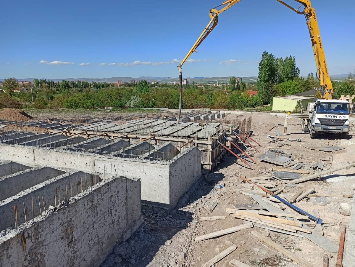 Çardak İnşaat Betoncusu